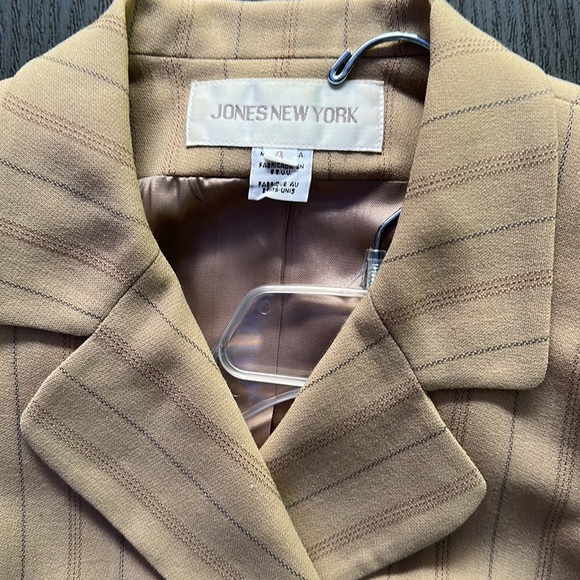 Jones New York Jacket & Pants Set - Picture 3 of 8
